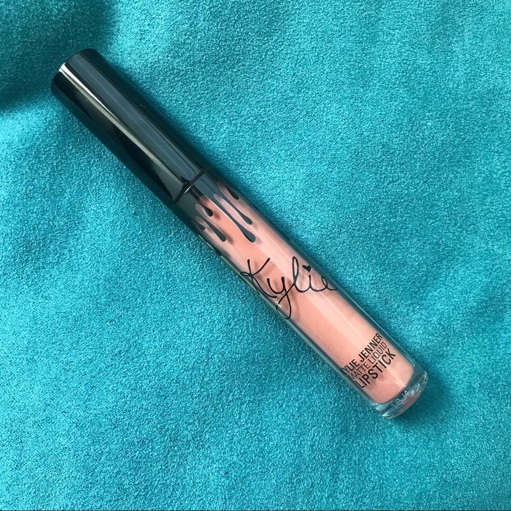 ‼️SOLD‼️on mercari UNUSED Kylie Liquid Lip Stick